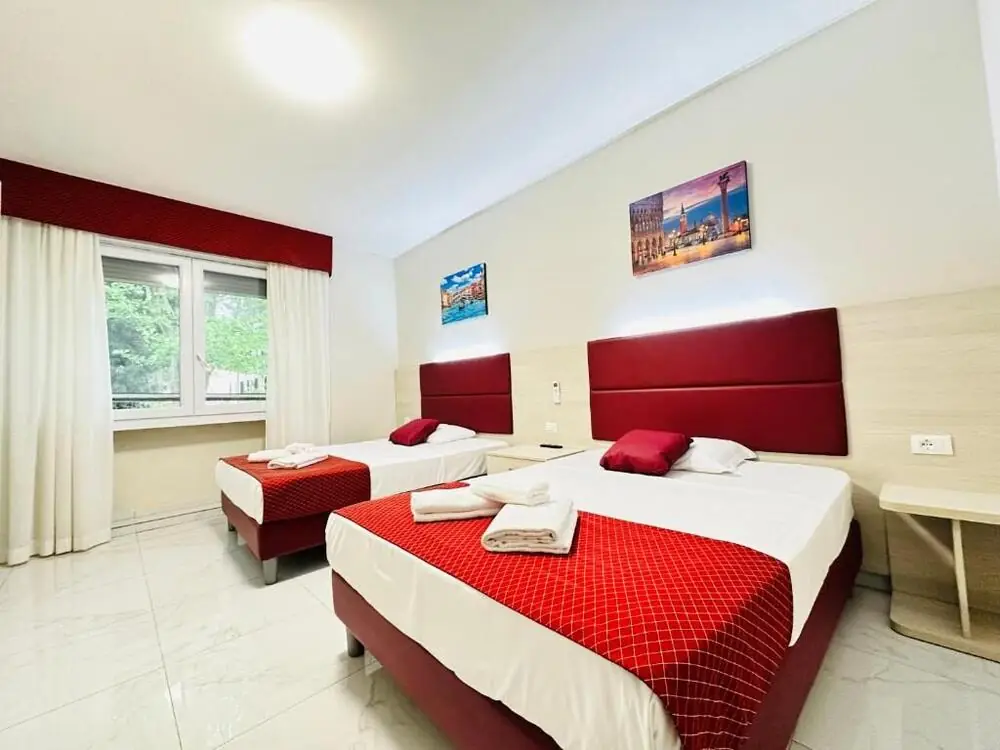 Quadruple Room — photo 4